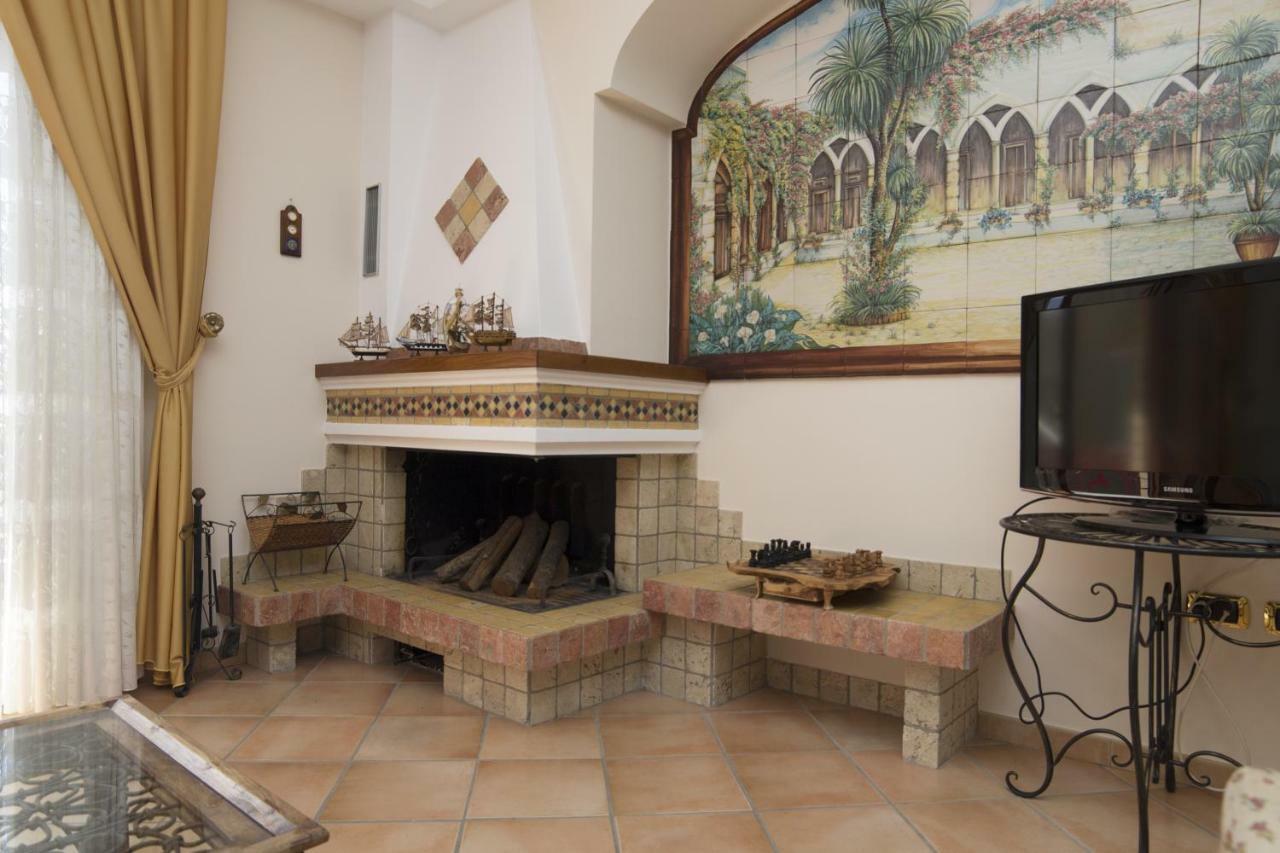 Apartamento Panorama Host - Domus Amalfi Coast Maiori Exterior foto