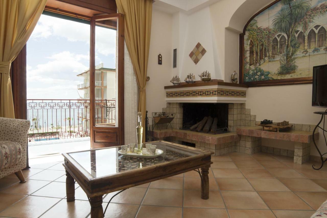 Apartamento Panorama Host - Domus Amalfi Coast Maiori Exterior foto